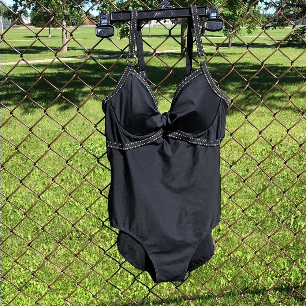 FantaSizer Black one pc bathing/swimsuit white stitching Fold over front #804